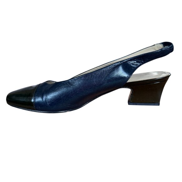 Etienne Aigner blue and black slingback patent leather cap toe heels 6 1/2M - Picture 3 of 9